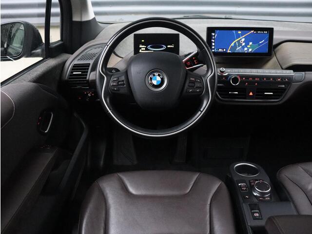 BMW i3 S 120Ah | High Executive | Sportpakket | Panodak | Navi Prof. | Apple Carplay Voorbereiding | Verwarmbare Voorstoelen | Park Distance Control | 20'' LMV