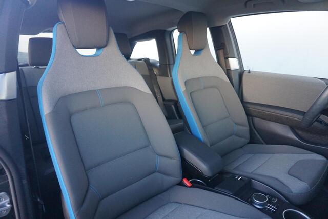 BMW i3 Executive Edition 120Ah 42 kWh | Comfort pakket / Achteruitrijcamera / Stoelverwarming / Parkeersensor voor & achter