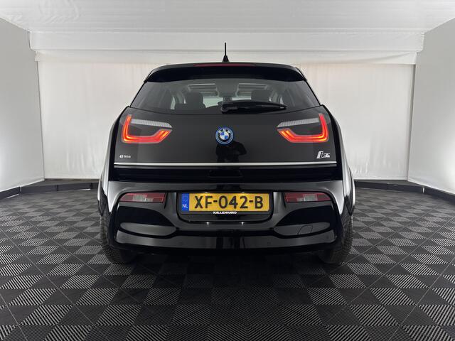 BMW i3 S 120Ah 42 kWh [ 3-Fase ] *ACCUCEL DEFECT / RANGE 151KM* *HEAT-PUMP | PANO | ADAPTIVE-CRUISE | LEATHER-FABRIC | FULL-LED | HARMAN/KARDON | HEATED-COMFORTSEATS | NAVI-FULLMAP | DAB+ | ECC | PDC | 18''ALU*