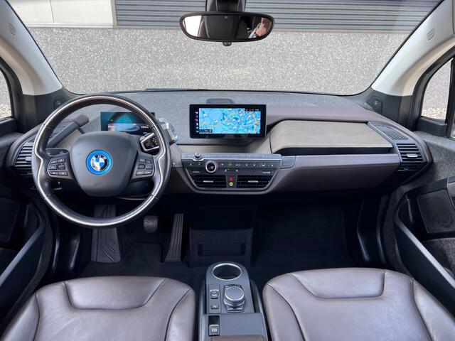 BMW i3 S 120Ah 42 kWh/184pk/H-Kardon/Sunroof/Adaptive/Carplay/Leder/3-fase/20"
