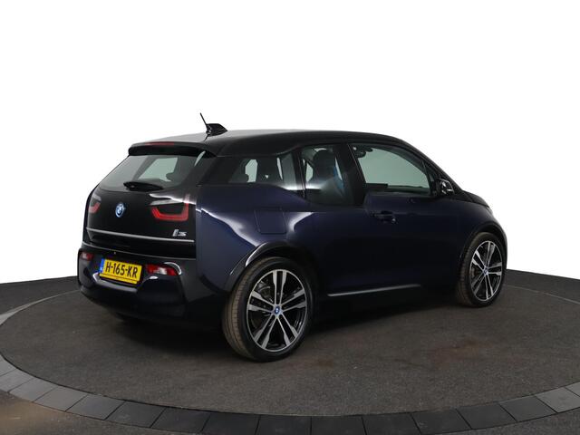 BMW i3 S Executive Edition 120Ah 42 kWh | voorstoelen verwarmd | achteruitrijcamera | warmtepomp | parkeersensor voor/achter | Lentevoordeel