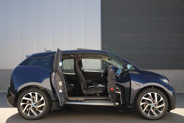 BMW i3 Executive 120ah 42 kWh/Sunroof/Adaptive/Leder/W-pomp/Camera/3-fase