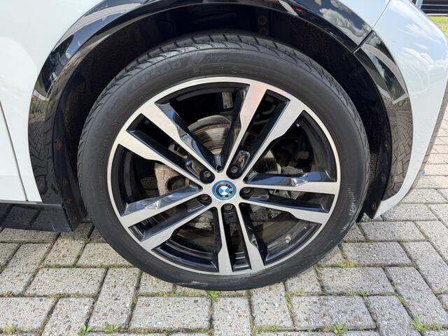 BMW i3 S Business Edition 120Ah 42 kWh Apple Carplay | Stoelverwarming