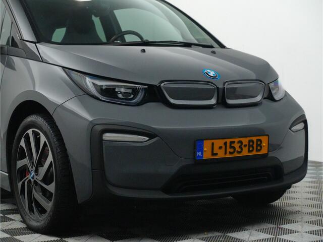 BMW i3 Executive 170pk 120Ah 42 kWh 420 Rijbereik,Warmtepomp,LED,Navi,Carplay,20 inch