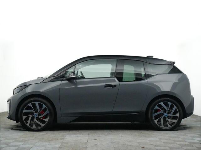 BMW i3 Executive 170pk 120Ah 42 kWh 420 Rijbereik,Warmtepomp,LED,Navi,Carplay,20 inch