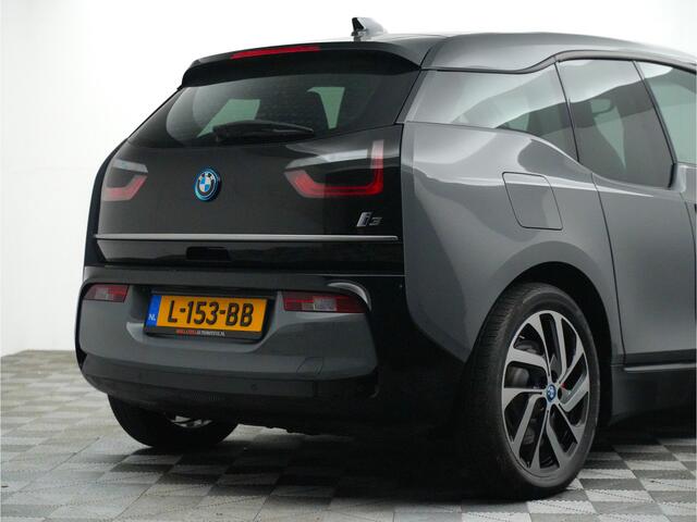BMW i3 Executive 170pk 120Ah 42 kWh 420 Rijbereik,Warmtepomp,LED,Navi,Carplay,20 inch