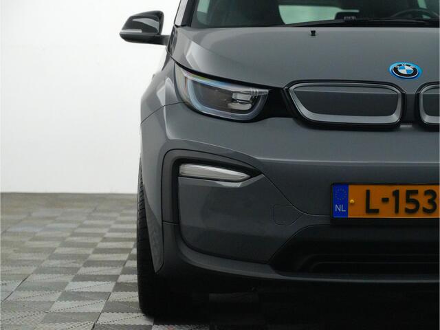 BMW i3 Executive 170pk 120Ah 42 kWh 420 Rijbereik,Warmtepomp,LED,Navi,Carplay,20 inch