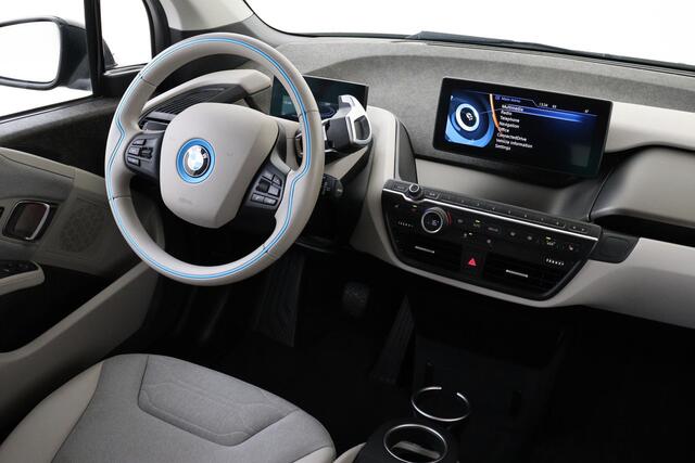 BMW i3 BASIS 94Ah 33 kWh -CAMERA|NAVI|STOELVERW.|WARMTEPOMP|19"