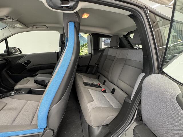 BMW i3 Basis 120Ah 42 kWh | Navigatie | Camera | Stoelverwarming | Harman / Kardon Audio |