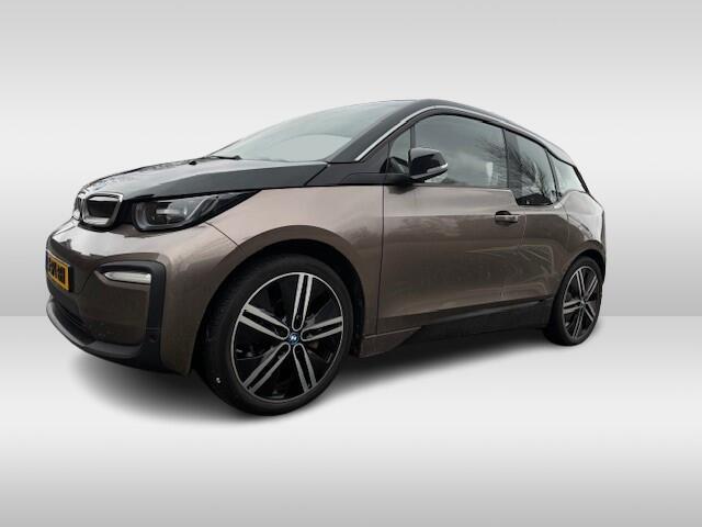 BMW i3 Executive Edition 120Ah 42 kWh / Panoramadak / Camera / Navigatie / 20'' / DAB / Stoelverwarming / Warmtepomp / Cruise Control