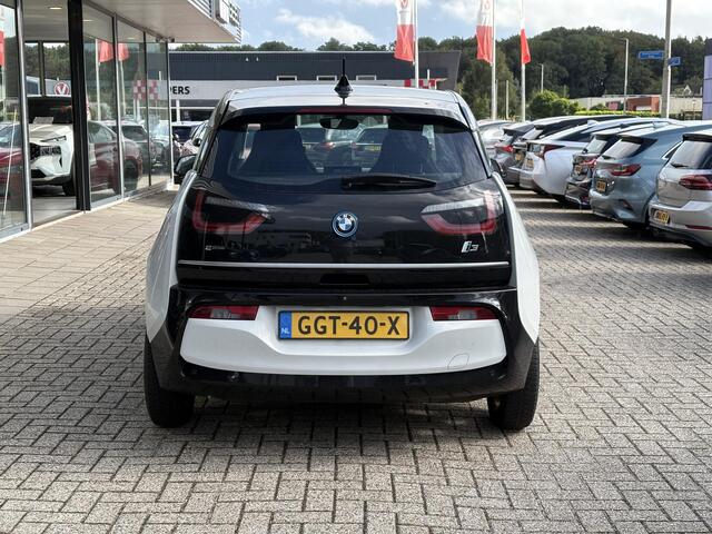 BMW i3 Basis 120Ah 42 kWh | Camera | Stoel verwarming |
