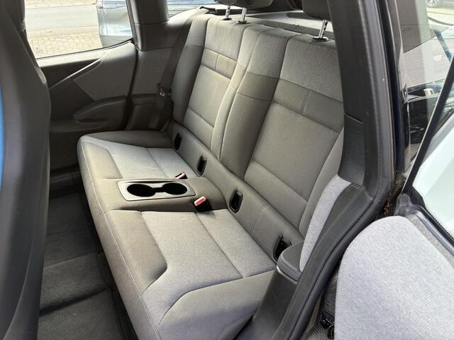 BMW i3 Basis 120Ah 42 kWh | Camera | Stoel verwarming |