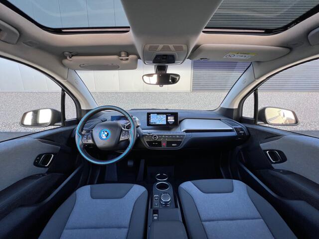 BMW i3 Executive 120Ah 42 kWh Kaschmir silver/ Sunroof/Carplay/W-pomp