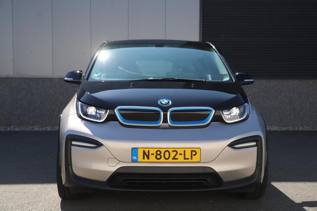 BMW i3 Executive 120Ah 42 kWh Kaschmir silver/ Sunroof/Carplay/W-pomp