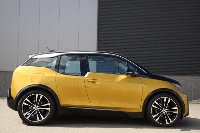BMW i3 Executive 120Ah 42 kWh/*Galvanic Gold*/Carplay/1e eig./W-pomp/20"/Camera/3-fase