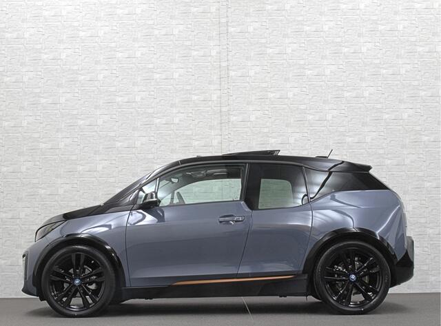 BMW i3 Unique Forever Edition 120Ah Sport-Pakket | Navi-Prof | Warmtepomp | 94% SOH | Snel Laden | Panorama | Camera | LED | Leder | 20'' | Stoelverwarming | BTW |