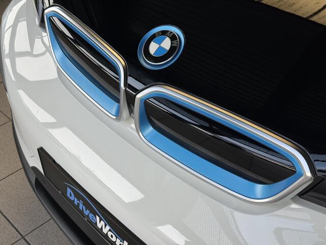 BMW i3 Executive Edition 120Ah 42 kWh | Leer | Carplay | Camera | SOH Interesse, Proefrit? Bel of app met: 06-24 28 28 42/ 06-42130156