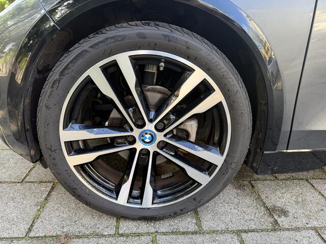 BMW i3 S Business Edition 120Ah 42 kWh Panoramadak Warmtepomp SOH 98%