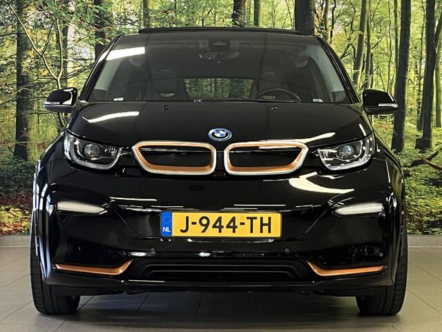 BMW i3 S 120Ah 42 kWh RoadStyle Edition | 96% SOH | Panoramadak | Stoelverwarming | Achteruitrijcamera | Keyless | Airco | Bluetooth |