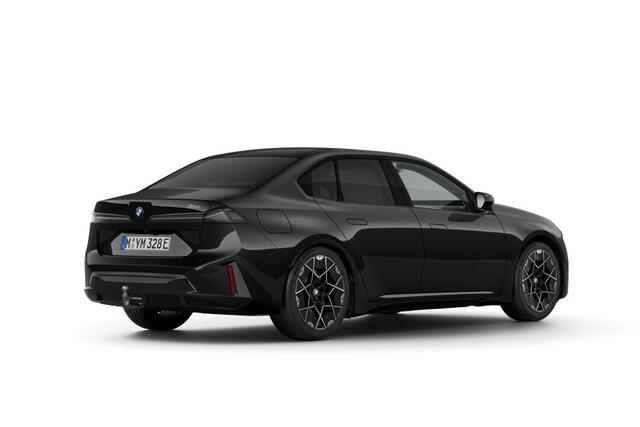 BMW i3 Sedan 50 xDrive First Edition | M Sportpakket | Innovation Pack | Trekhaak | Panoramadak
