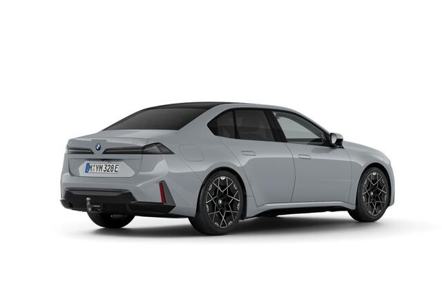 BMW i3 Sedan 50 xDrive First Edition | M Sportpakket | Innovation Pack | Trekhaak | Panoramadak