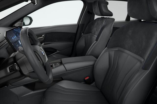 BMW i3 Sedan 50 xDrive First Edition | M Sportpakket | Innovation Pack | Trekhaak | Panoramadak