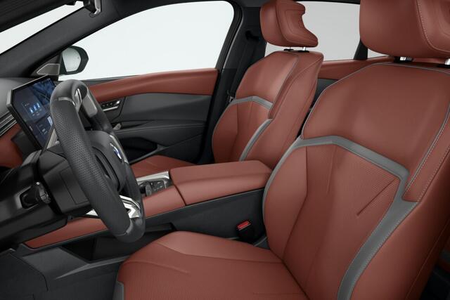 BMW i3 Sedan 50 xDrive First Edition | M Sportpakket | Innovation Pack | Trekhaak | Panoramadak
