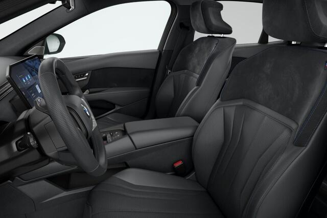 BMW i3 Sedan 50 xDrive First Edition | M Sportpakket | Innovation Pack | Trekhaak | Panoramadak