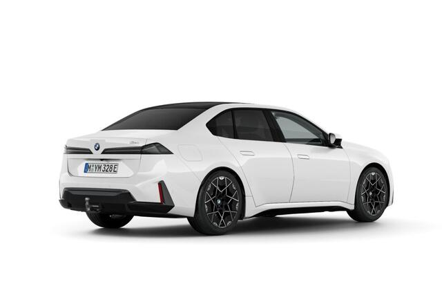 BMW i3 Sedan 50 xDrive First Edition | M Sportpakket | Innovation Pack | Trekhaak | Panoramadak
