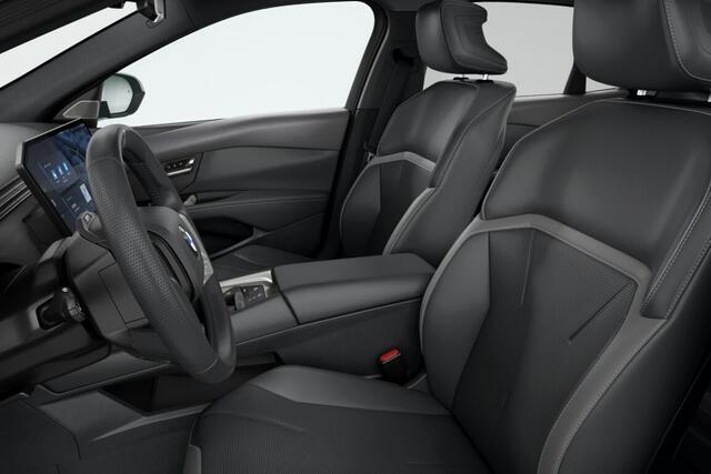 BMW i3 Sedan 50 xDrive First Edition | M Sportpakket | Innovation Pack | Trekhaak | Panoramadak