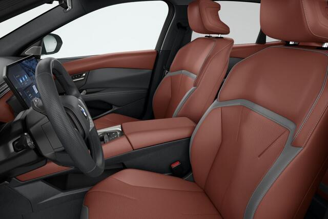 BMW i3 Sedan 50 xDrive First Edition | M Sportpakket | Innovation Pack | Trekhaak | Panoramadak