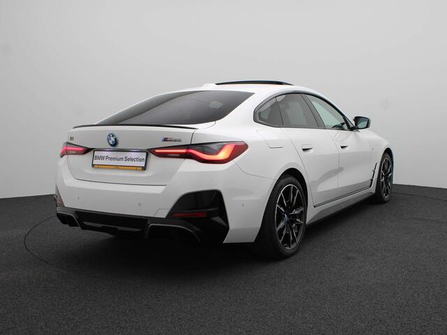 BMW i4 M50 High Executive M Sportpakket Pro 84kwh / Schuifdak / Harman Kardon / Elektrisch verstelbare stoelen / 19''