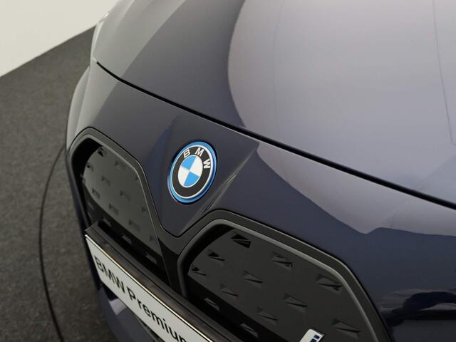 BMW i4 eDrive35 High Executive | M Sportpakket Pro | Safety Pack | Schuifdak | Active Cruise Control | Harman Kardon | 19''
