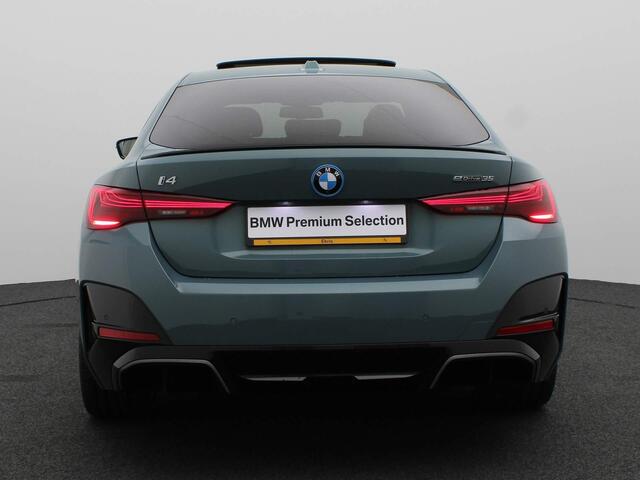 BMW i4 eDrive35 M SportPakket Pro | Innovation Pack | Comfort Pack | Comfort Access | Schuifdak | Elektrisch Verstelbare Stoelen | Driving Assistant Professional | Harman Kardon | 19''