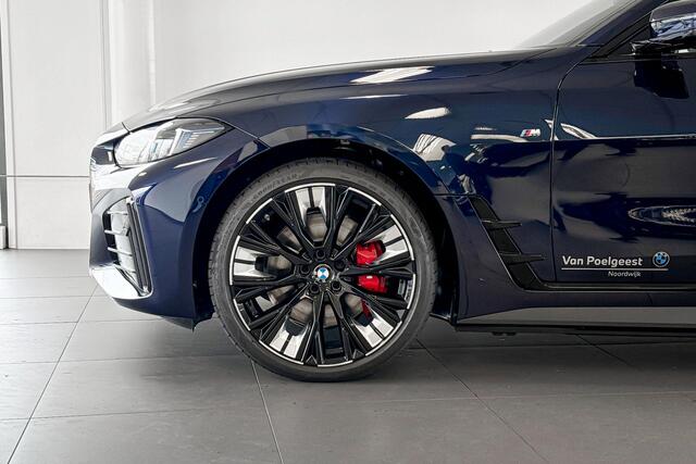 BMW i4 eDrive40 84 kWh | M Sport | Glazen Panoramadak | Harman Kardon | Stoelverwarming | Trekhaak |