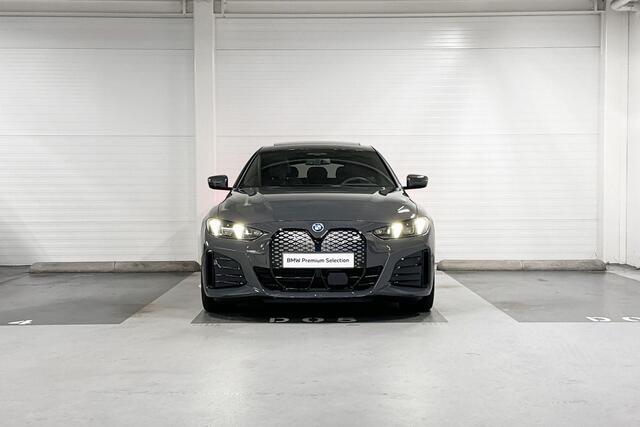 BMW i4 xDrive40 M-Sport Pro | Comfort Pack | Innovation Pack | Harman/Kardon | Schuif-/Kanteldak | Comfort Acces