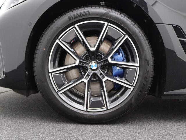 BMW i4 eDrive35 M Sport Edition | Stuurwielrand verwarmd | DAB | Parking Assistant | 18''