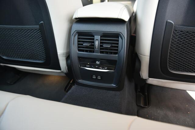BMW i4 eDrive35 High Executive / M Sport