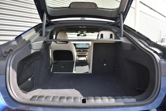 BMW i4 eDrive35 High Executive / M Sport