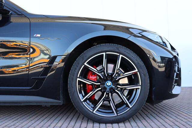 BMW i4 eDrive40 High Executive M-Sport Stoelen /