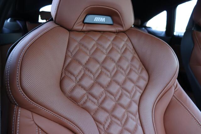 BMW i4 eDrive40 High Executive M-Sport Stoelen /