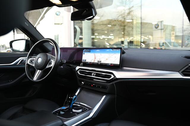 BMW i4 M50 / BMW M 50 Jahre uitvoering / Schuif-kanteldak / M Adaptief onderstel / Live Cockpit Plus / Parking Assistant / Adaptive Cruise Control