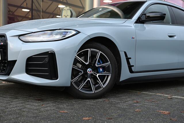 BMW i4 M50 / BMW M 50 Jahre uitvoering / Schuif-kanteldak / M Adaptief onderstel / Live Cockpit Plus / Parking Assistant / Adaptive Cruise Control