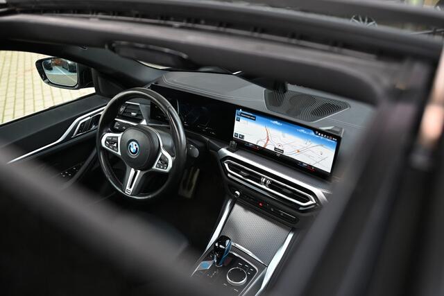 BMW i4 M50 / BMW M 50 Jahre uitvoering / Schuif-kanteldak / M Adaptief onderstel / Live Cockpit Plus / Parking Assistant / Adaptive Cruise Control