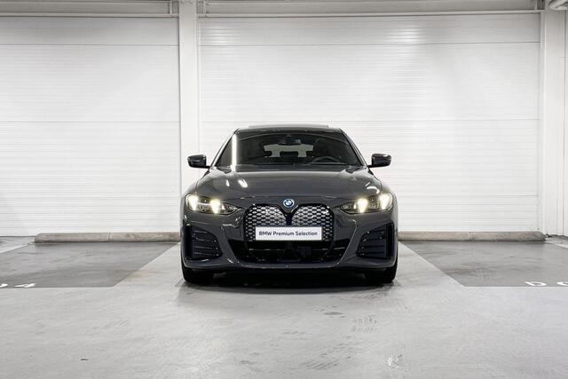 BMW i4 eDrive35 | M-Sport Pro | Adaptive Led/Laser achterlichten | Schuif-/kanteldak