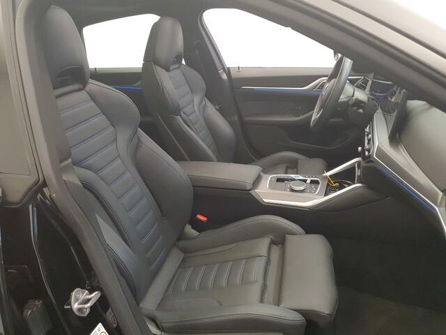 BMW i4 eDrive40 M-Sport 84 kWh Panoramadak, M-Sportstoelen, 360° Camera