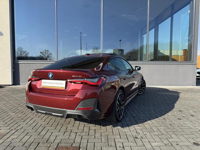BMW i4 Gran Coupe eDrive35 | M-Sportpakket | Head Up | Schuifdak | Trekhaak | Stoelverwarming | Harman/kardon sound | 19 inch