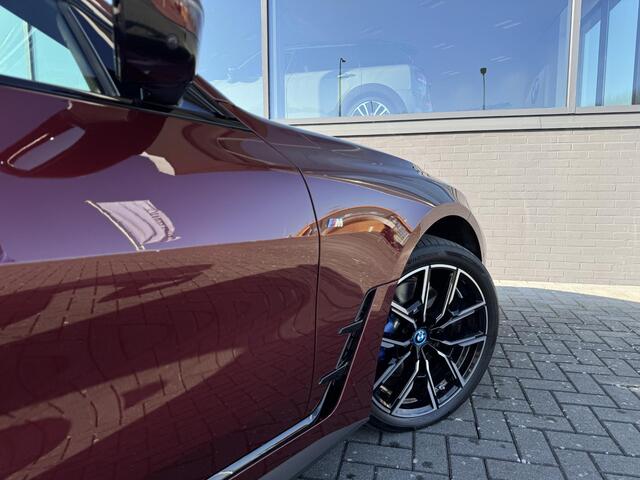BMW i4 Gran Coupe eDrive35 | M-Sportpakket | Head Up | Schuifdak | Trekhaak | Stoelverwarming | Harman/kardon sound | 19 inch