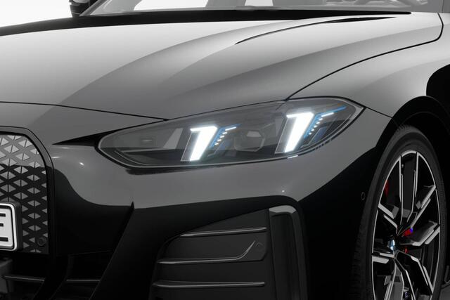 BMW i4 eDrive35 M Sport Edition | M Sport Pro | Comfort Pack | Elektrisch bediend glazen schuif-/kanteldak