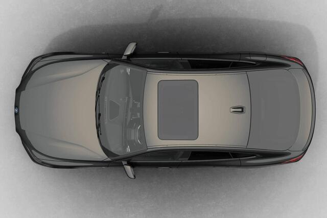 BMW i4 eDrive35 M Sport Edition | M Sport Pro | Comfort Pack | Stuurwielrand verwarmd